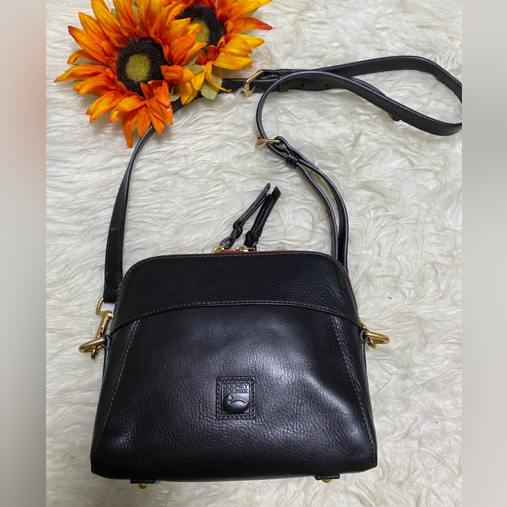 🌺 Hp🌺Rare dooney & bourke florentine vancchetta black crossbody bag 🌺